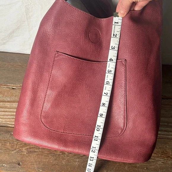 Chic Burgundy Leather Hobo Bag - Picture 8 of 8